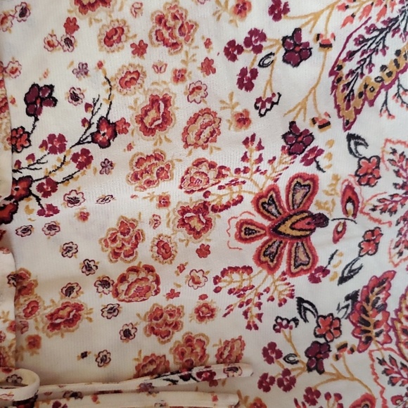 Style & Co floral ruffle top small - Picture 9 of 9